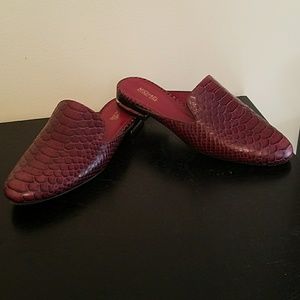 Michael Kors red slide ons